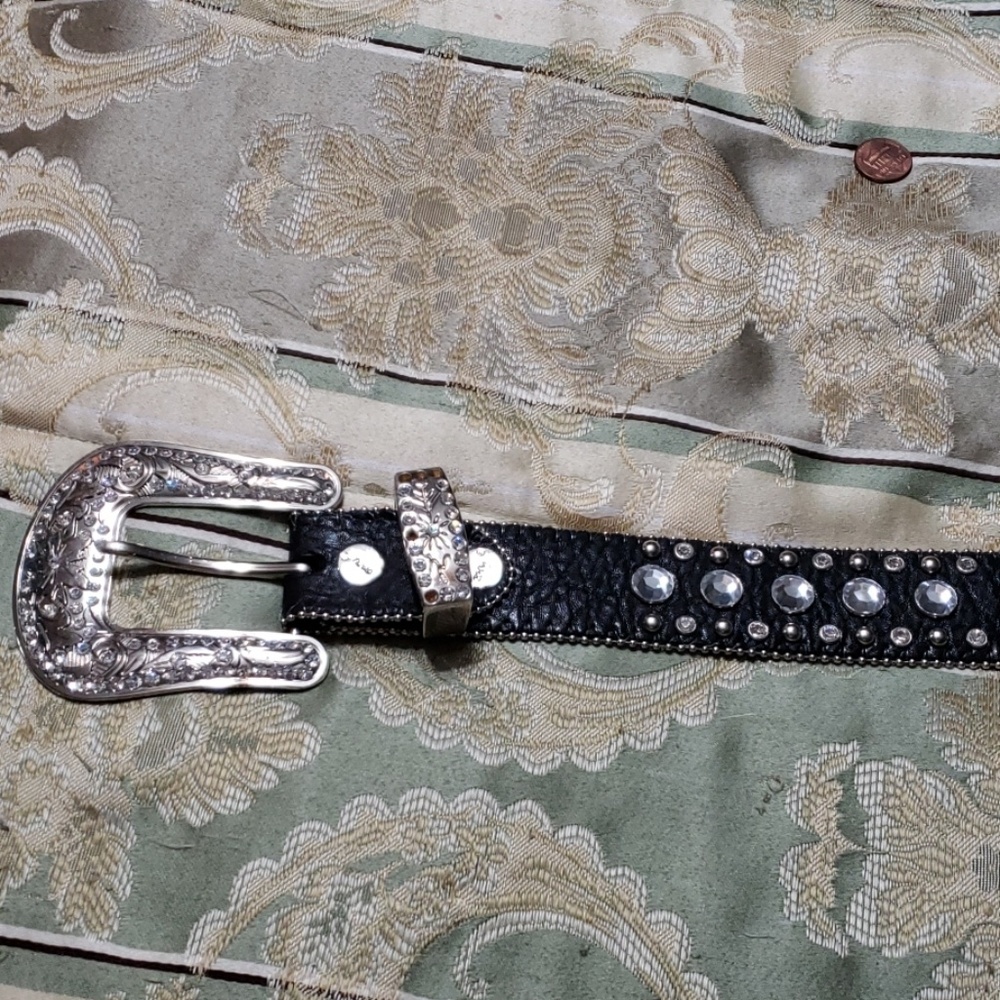 Dazzling black leather Western Belt
